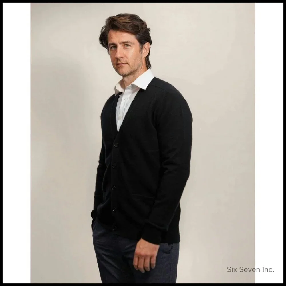 Pure Cashmere Classic Cardigan Elegant Minimal Chic Menswear Luxury
